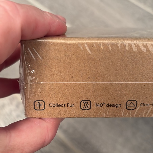 Dog or cat pet grooming brush new - Picture 3 of 6